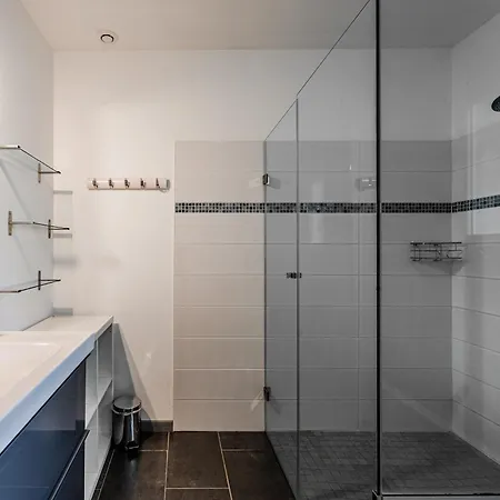Jacuzzi Entre Et Ocean بيت للعطل